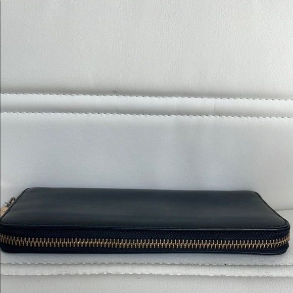 Gorgeous Coach Black Leather Zip Around Wallet - Picture 3 of 5